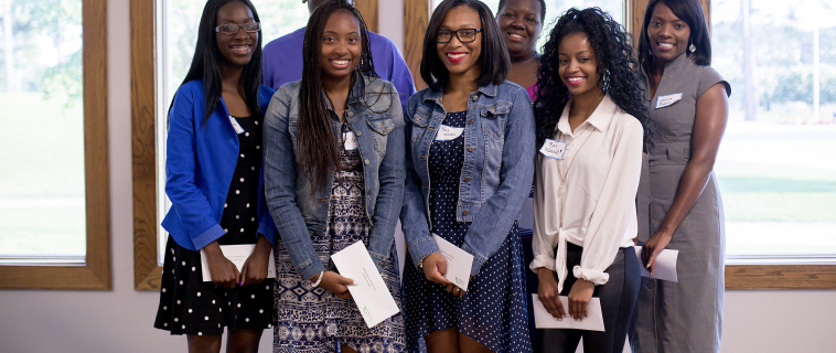 2014 Scholarship Recipients Honored at Reception
